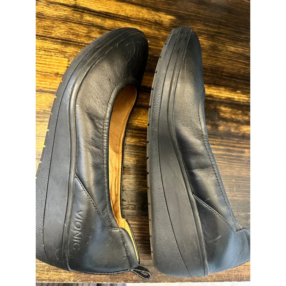 Vionic Jacey Black Leather Wedge Pumps Snakeskin Detail Slip On Shoes Womens 8